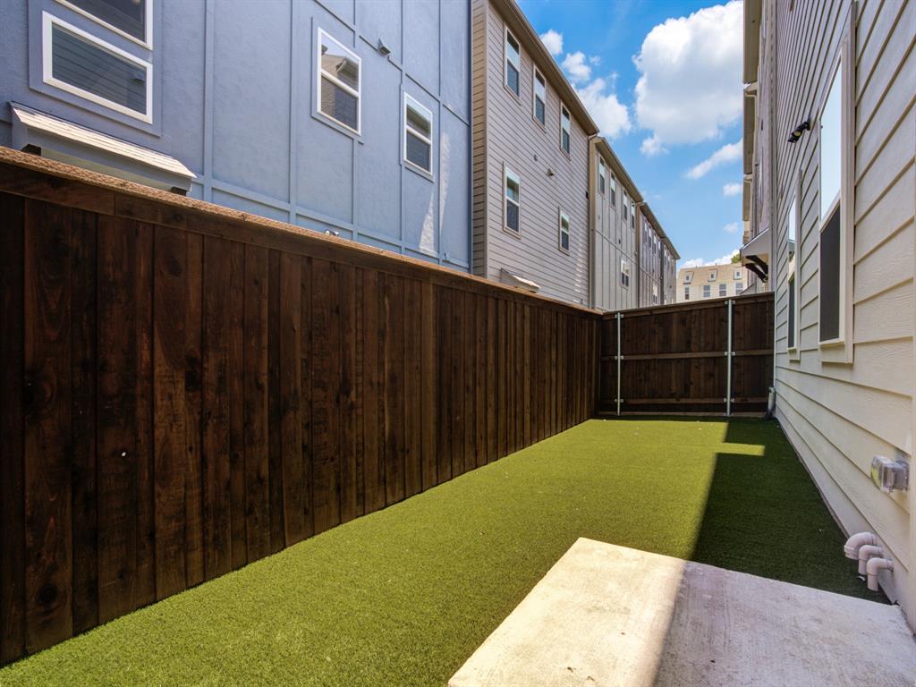 SoHo Square - Residential