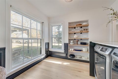 Tiny photo for 6511 Gaston Avenue, Dallas, TX 75214 (MLS # 21120590)