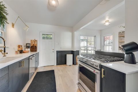Tiny photo for 6511 Gaston Avenue, Dallas, TX 75214 (MLS # 21120590)