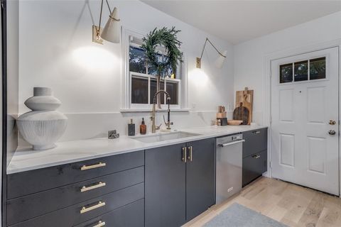 Tiny photo for 6511 Gaston Avenue, Dallas, TX 75214 (MLS # 21120590)