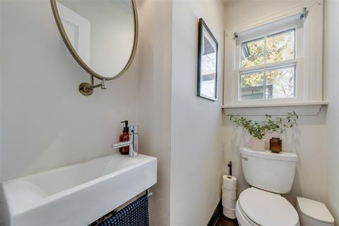 Tiny photo for 6511 Gaston Avenue, Dallas, TX 75214 (MLS # 21120590)