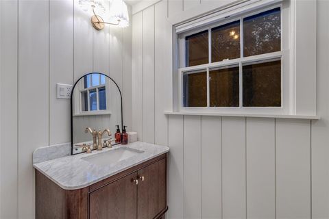 Tiny photo for 6511 Gaston Avenue, Dallas, TX 75214 (MLS # 21120590)