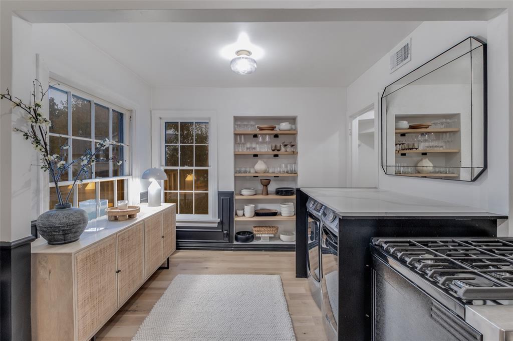 Country Club Estates - Residential Lease