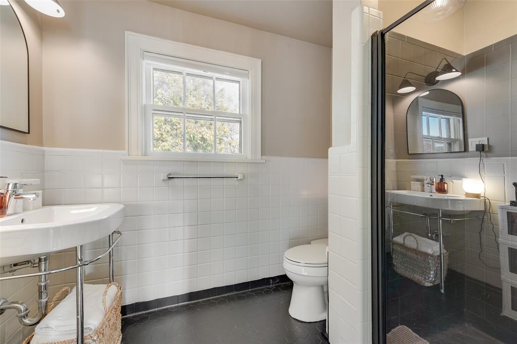 Country Club Estates - Residential Lease