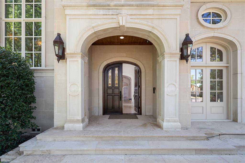 3517 Lexington Avenue