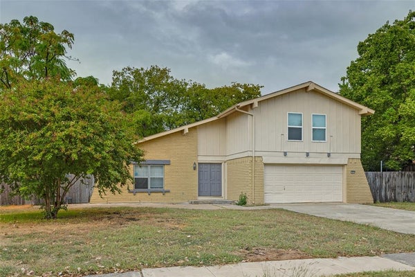 1601 WENDY WAY, RICHARDSON, TX 75081 - Image b3ec5155b3a6f943da496f50df07dec6/3864652646