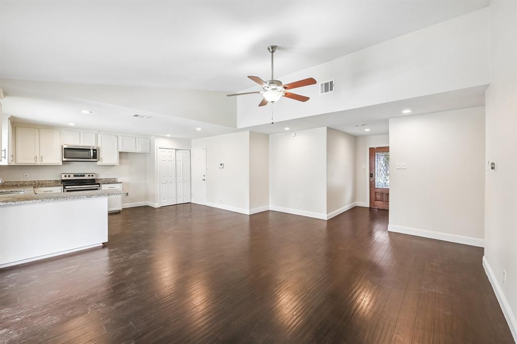 Country Club Estates - Residential