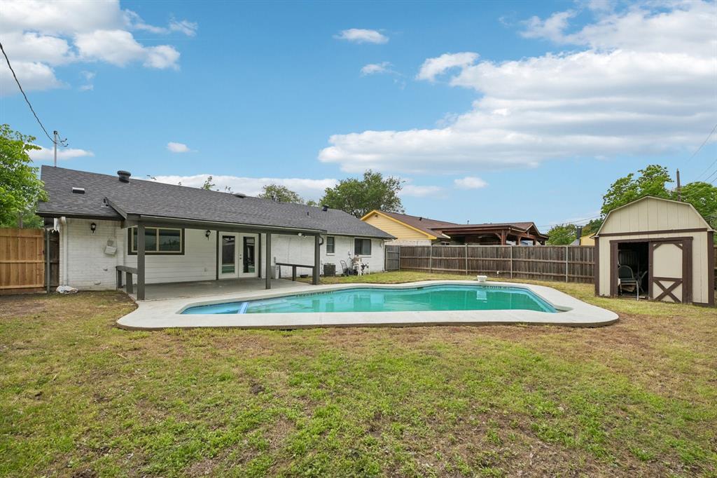 Country Club Estates - Residential