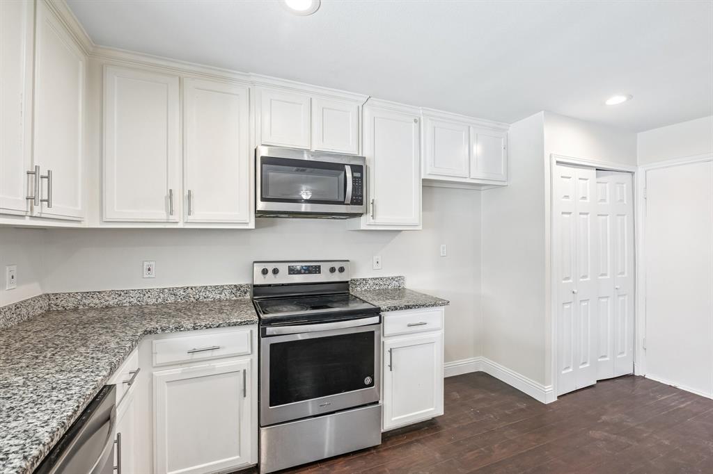 Country Club Estates - Residential