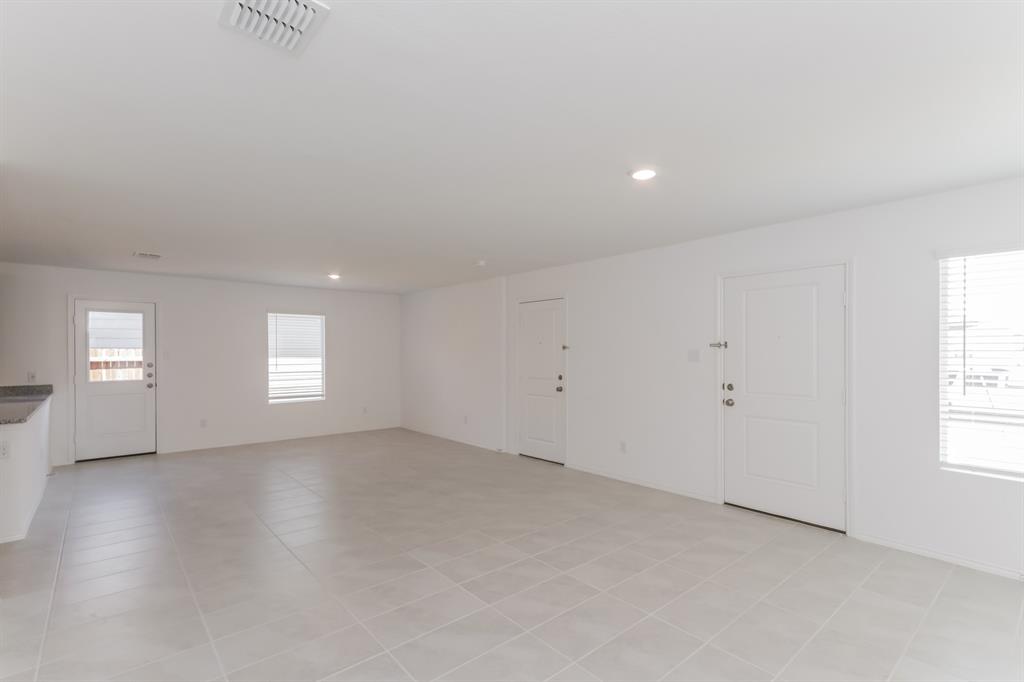 Trinity Crossing - Residential Lease