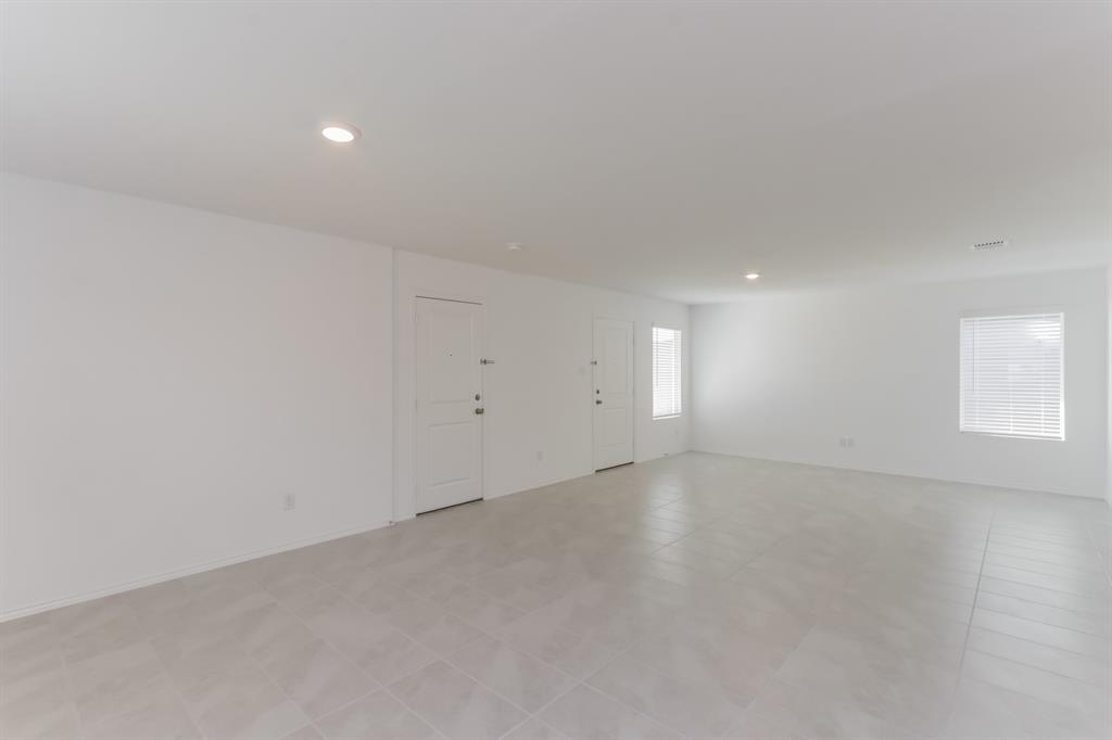 Trinity Crossing - Residential Lease