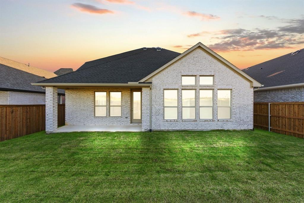 Trinity Falls - Residential