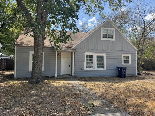 315 W CONGRESS ST, DENTON, TX 76201 - Image b3f0f01a0e0c3cf025e2a4b350bebc32/1351978403