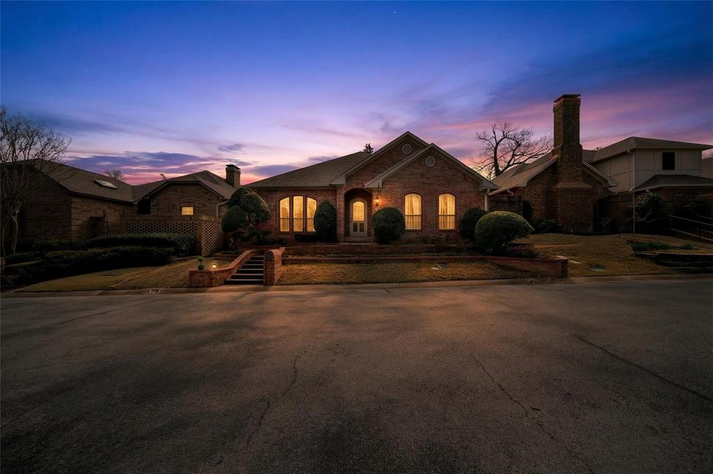 Photo of 504 Hyde Park Drive, Tyler, TX 75701 (MLS # 21375211)