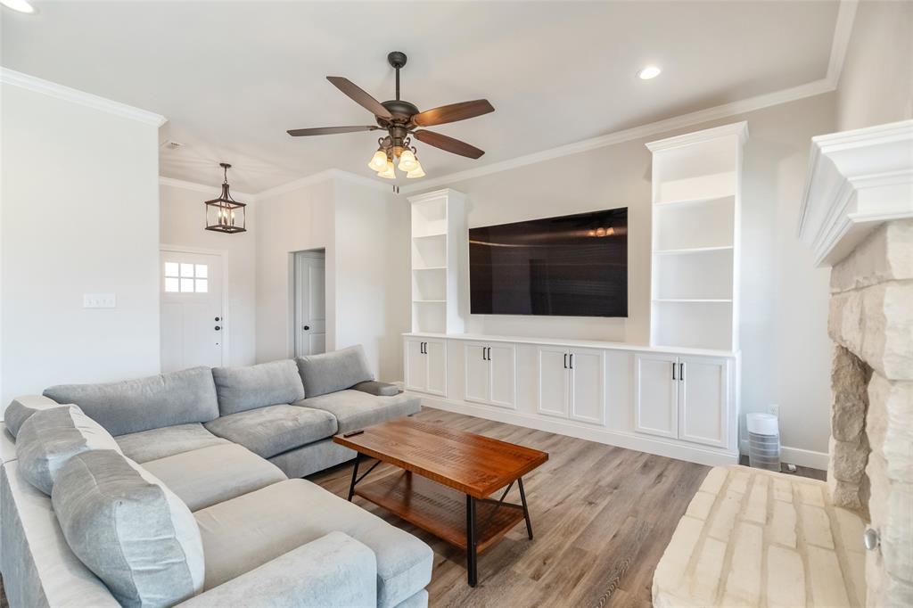 2341 Plymouth Rock Road