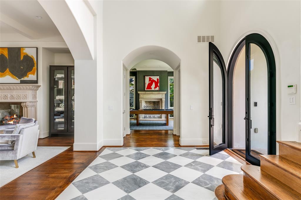 3600 Beverly Drive