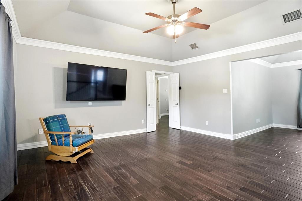 6813 Parkwood Drive