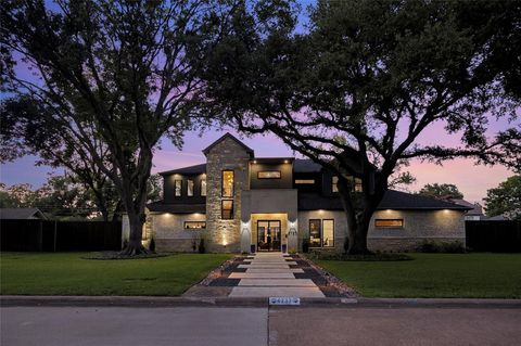 4737 Sugar Mill Road Dallas TX 75244