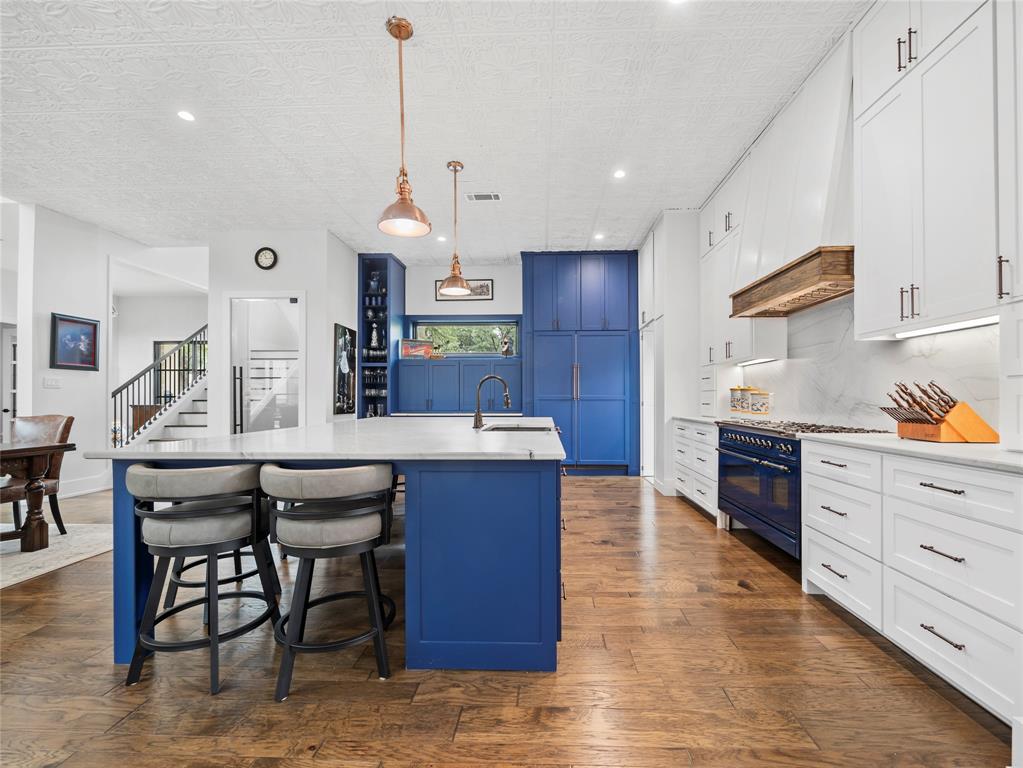 Schreiber Manor 01 Inst - Residential