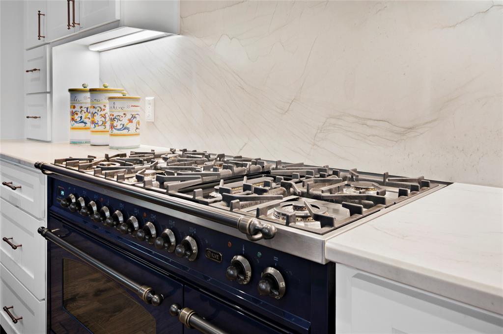 Schreiber Manor 01 Inst - Residential