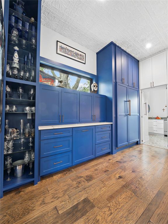 Schreiber Manor 01 Inst - Residential