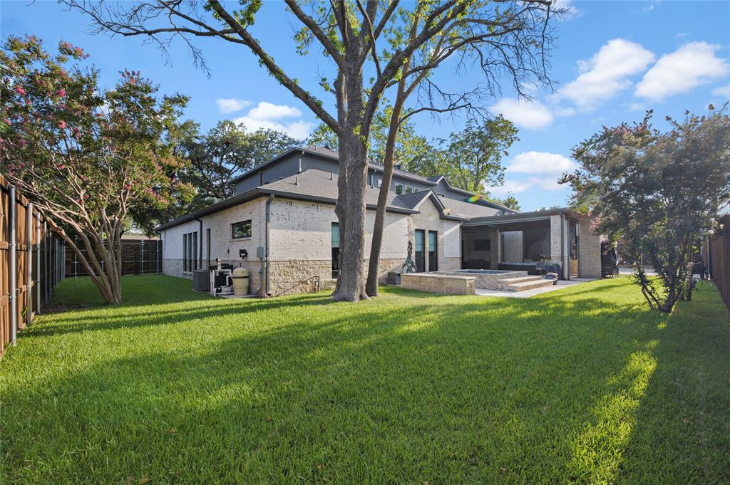 Schreiber Manor 01 Inst - Residential