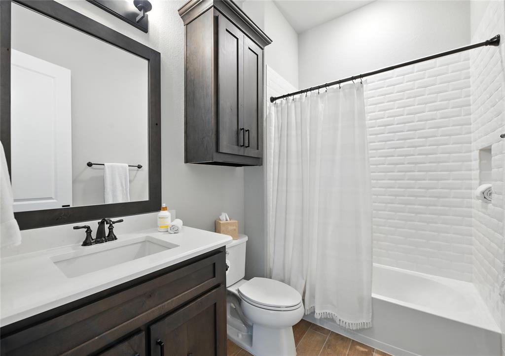 Flower Mound, Texas 75022, United States, 4 Bedrooms Bedrooms, ,5 BathroomsBathrooms,Residential,Pending,159850