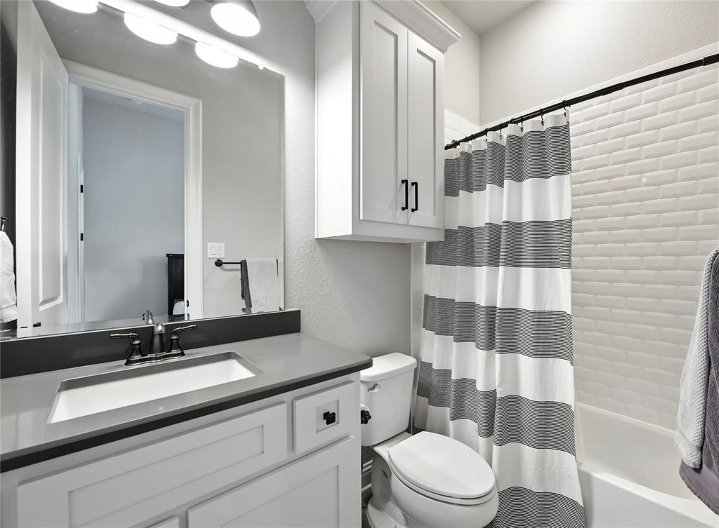 Flower Mound, Texas 75022, United States, 4 Bedrooms Bedrooms, ,5 BathroomsBathrooms,Residential,Pending,159850