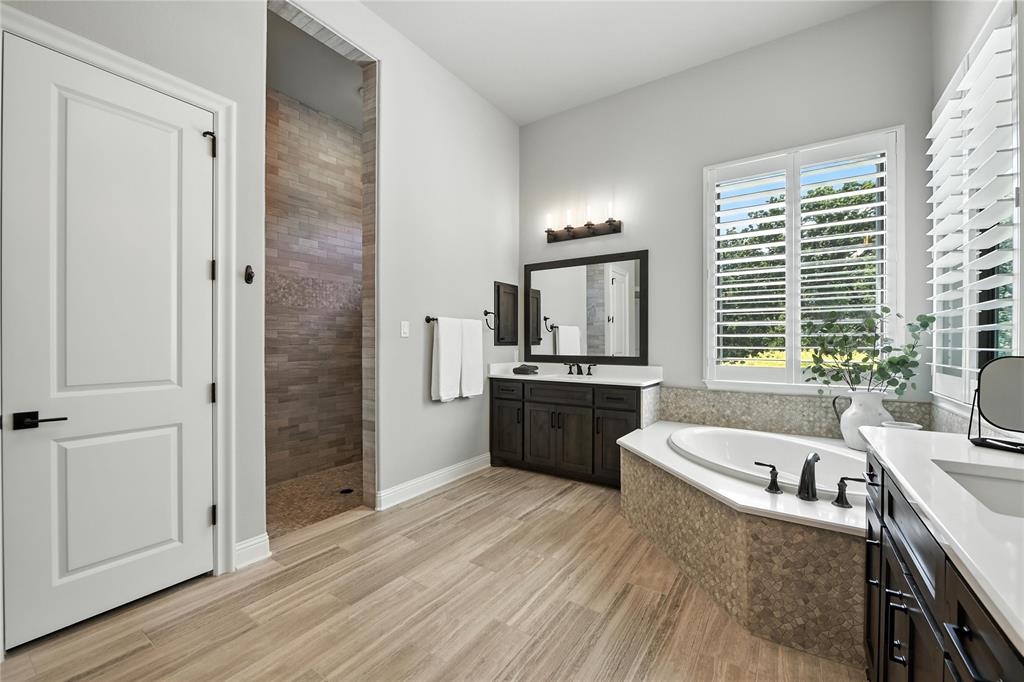 Flower Mound, Texas 75022, United States, 4 Bedrooms Bedrooms, ,5 BathroomsBathrooms,Residential,Pending,159850