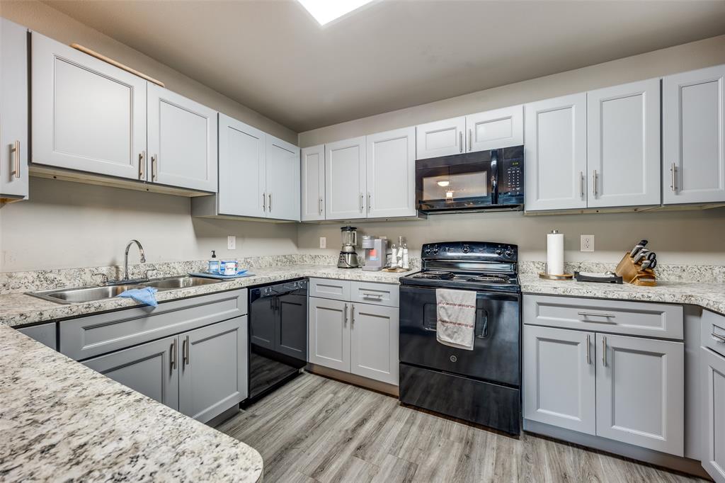 Sable Ridge Condos Ph 01-06 - Residential Lease