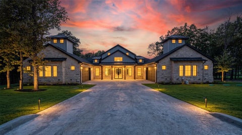 Photo of 574 Clubhouse Drive, Corsicana, TX 75109 (MLS # 21385277)