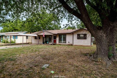 507 Hill Circle Stamford TX 79553
