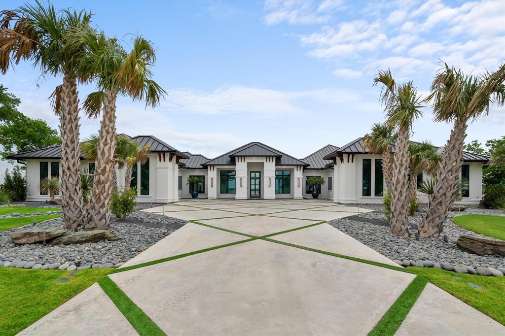 Diamond Point - Residential