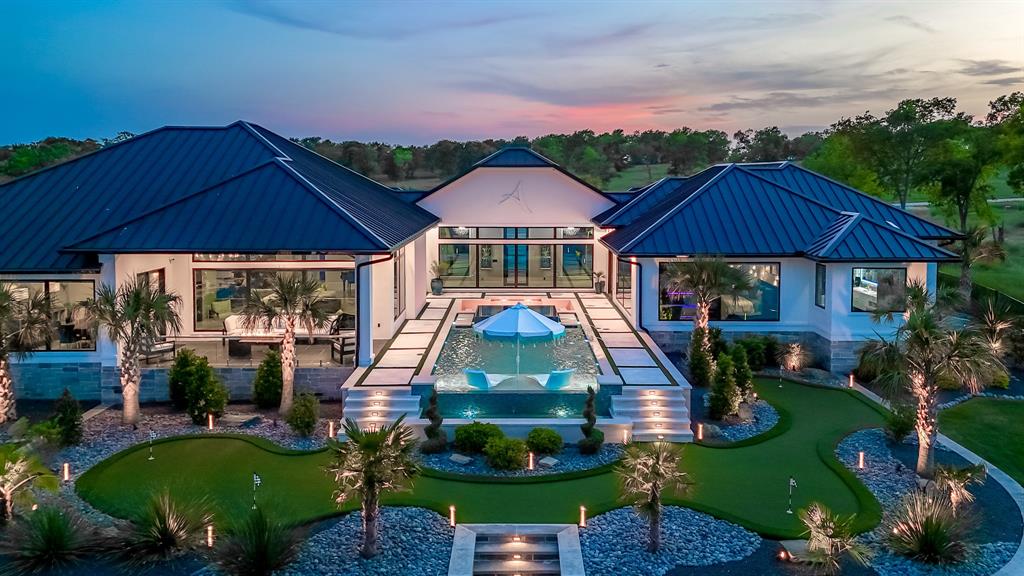 Diamond Point - Residential