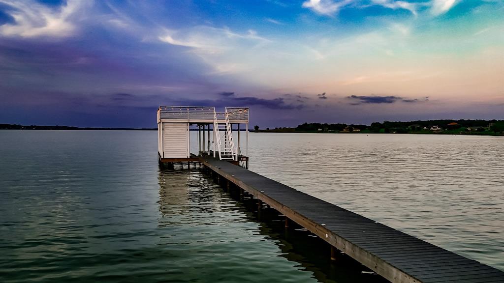 Diamond Point - Residential