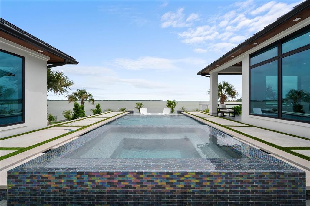 Diamond Point - Residential