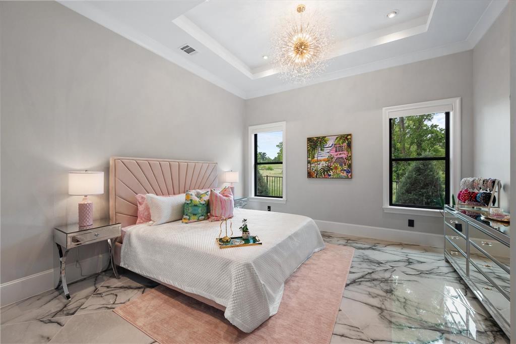 Diamond Point - Residential