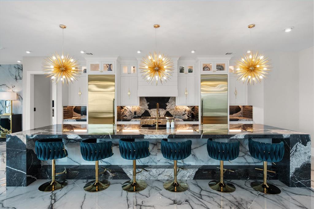 Diamond Point - Residential