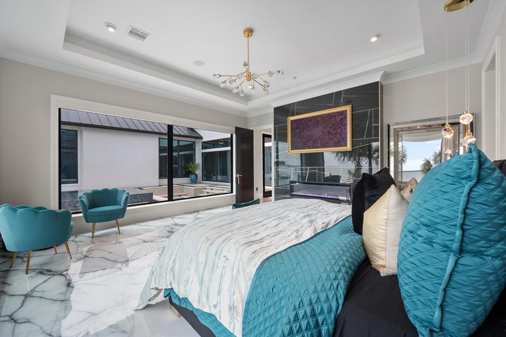 Diamond Point - Residential