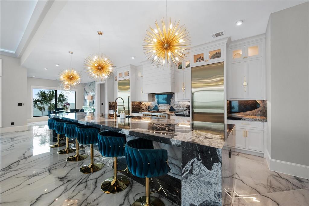 Diamond Point - Residential