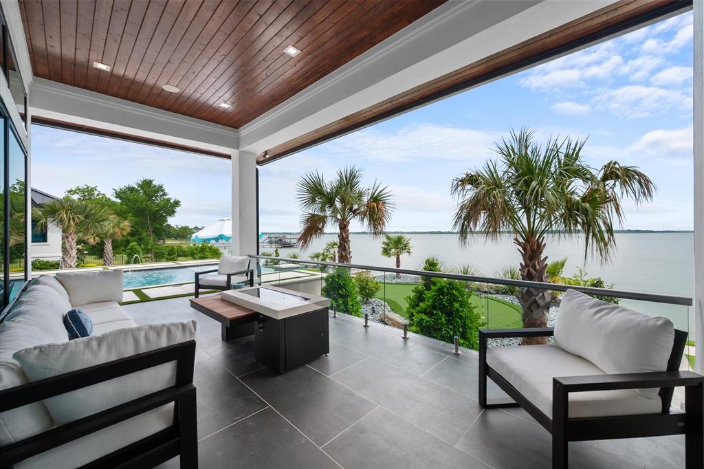 Diamond Point - Residential