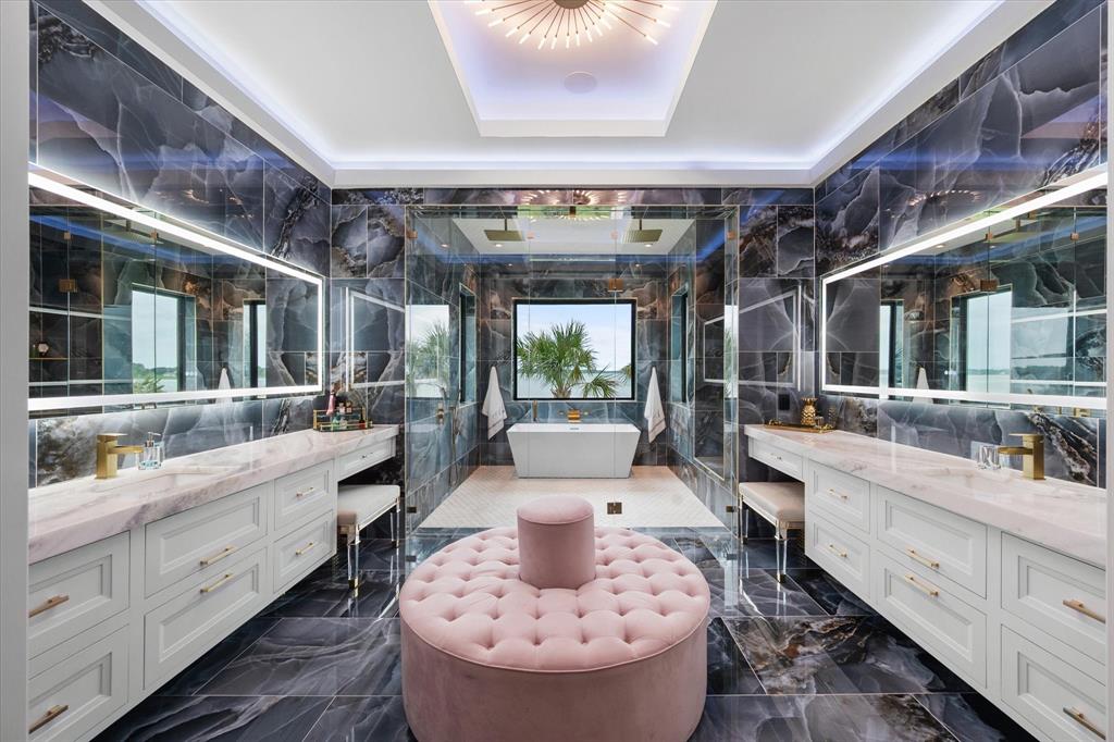 Diamond Point - Residential