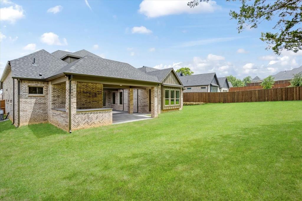 191 Acorn Trail