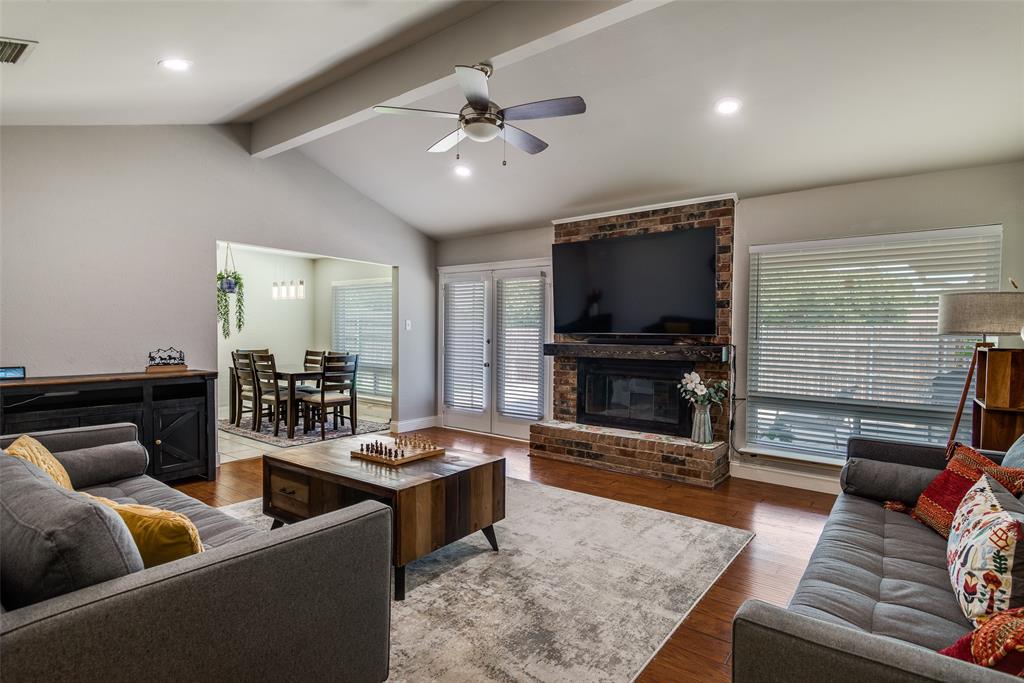 106 Creekside Lane