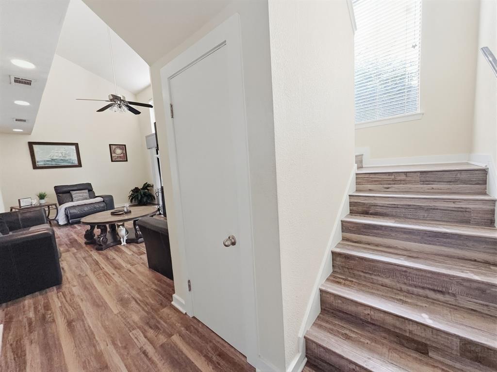 4402 Holland Avenue 202