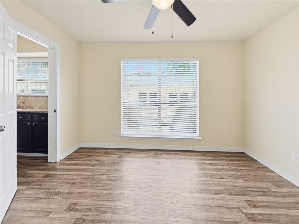 Holland Ave Condo - Residential