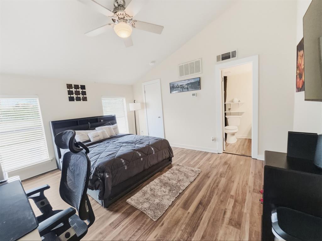 Holland Ave Condo - Residential