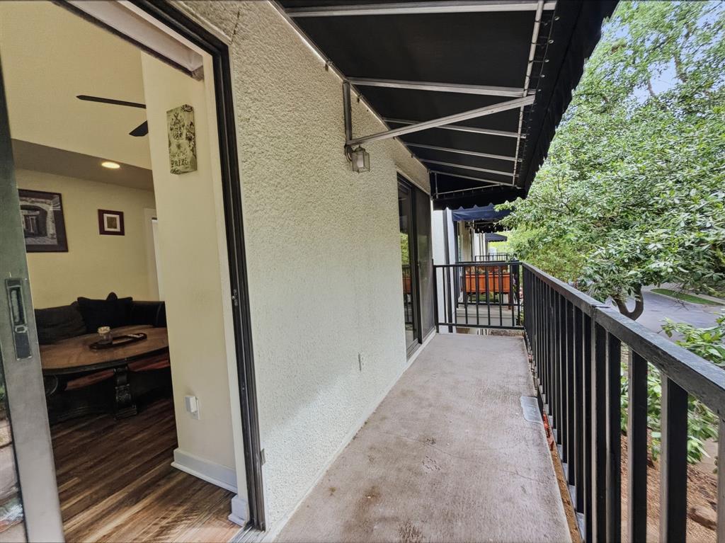 Holland Ave Condo - Residential