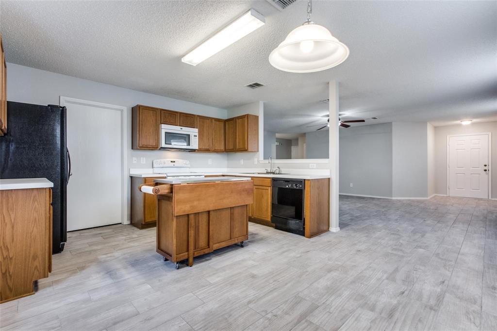 Harriet Creek Ranch Ph 2 - Residential Lease