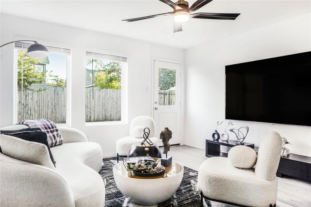 South Oak Grove Estates Add - Residential Lease